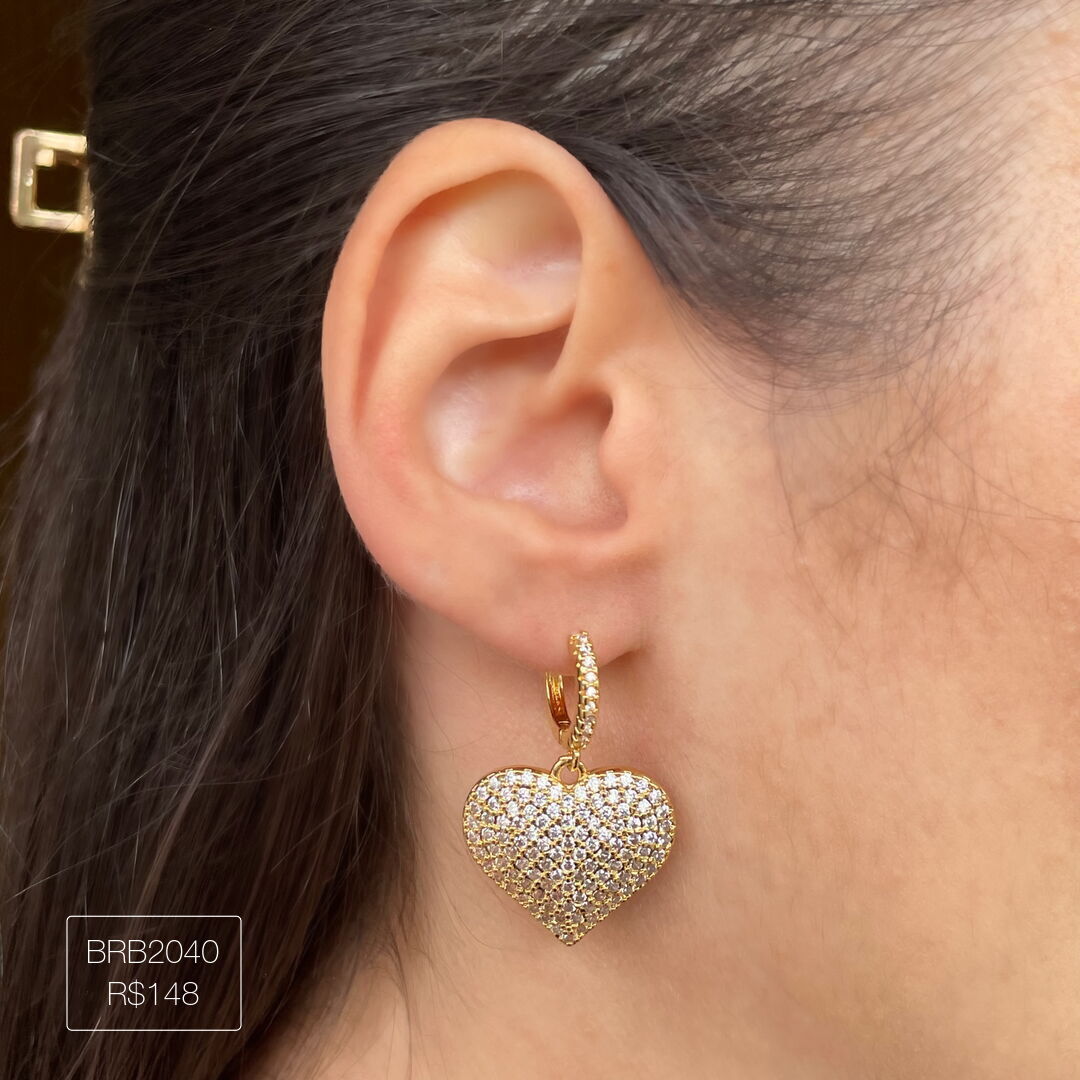 Brinco Argola c/ Coração GGG Pendurado Cravejado Cristal Dourado